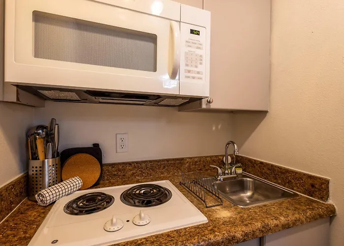 Tolleson Retreat With Pool Access Cashion